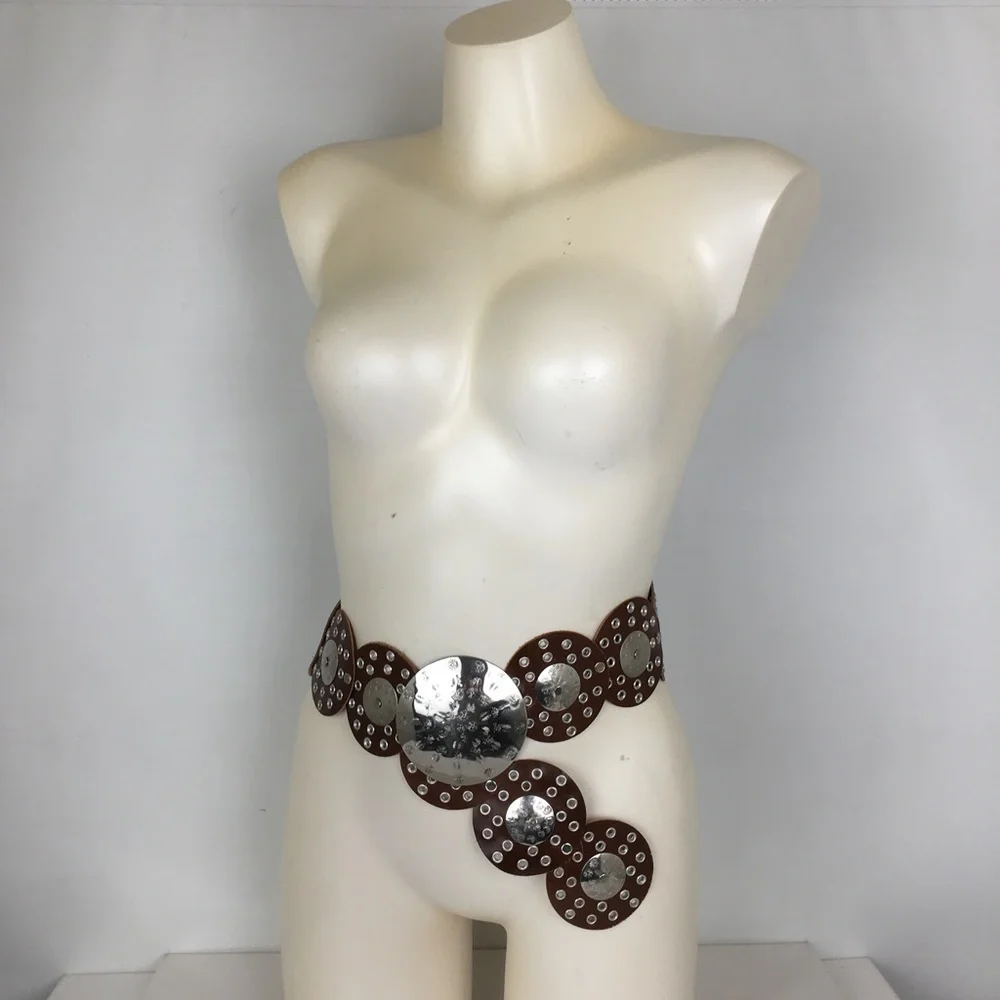 Women’s Bohemian Wide Leather Round Concho Western Belt Brown Silver Grommets